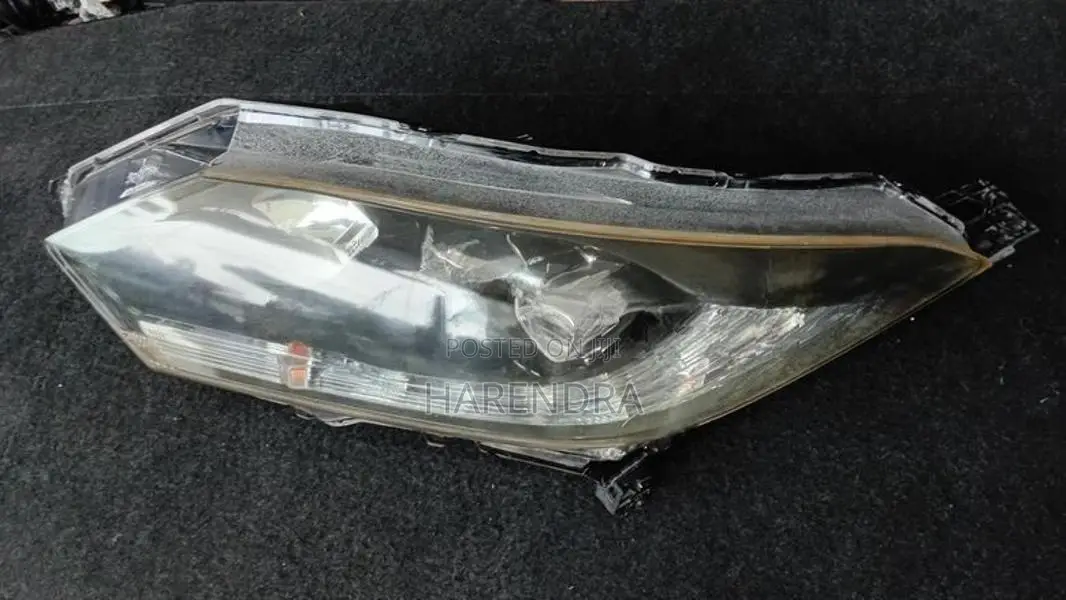 Honda Vezel Headlights