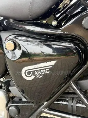 Royal Enfield Classic 350 Redditch Red 2026