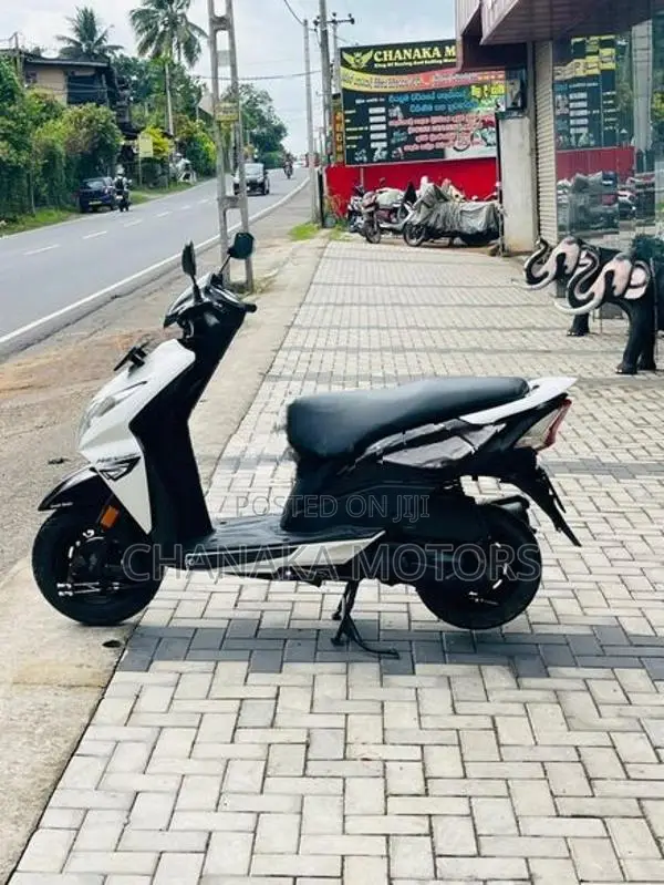 Honda Dio 2017