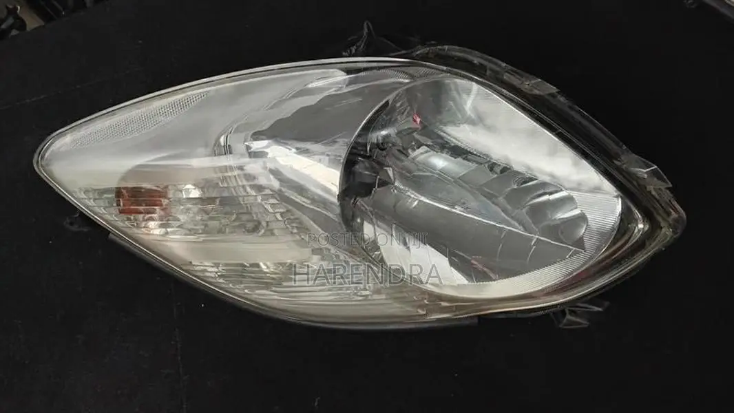 Toyota Vitz KSP90 Head Lights