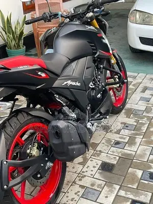 TVS Apache RTR 160 Black Edition 2026