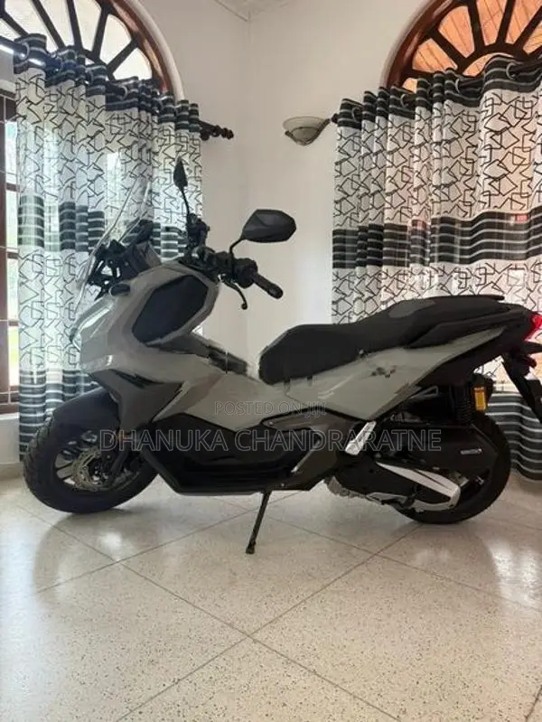 Honda ADV 160 2026