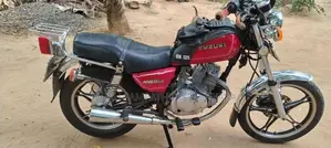 Suzuki GN 125 2017