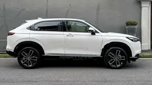 Honda Vezel Z Premium HEV 2025