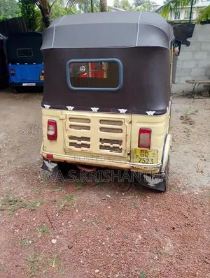 Bajaj RE 2003