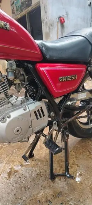 Suzuki GN 125 2017