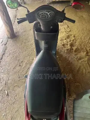 Hero Pleasure Scooter 2015