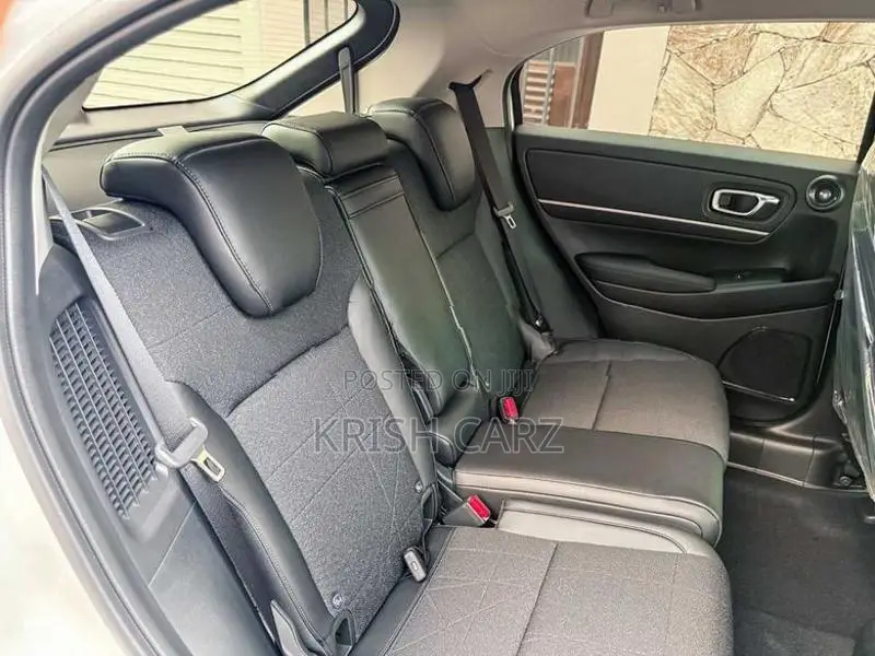 Honda Vezel Z Premium HEV 2025