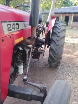 Massey-Ferguson MF 240 2011 Tractor (Used)