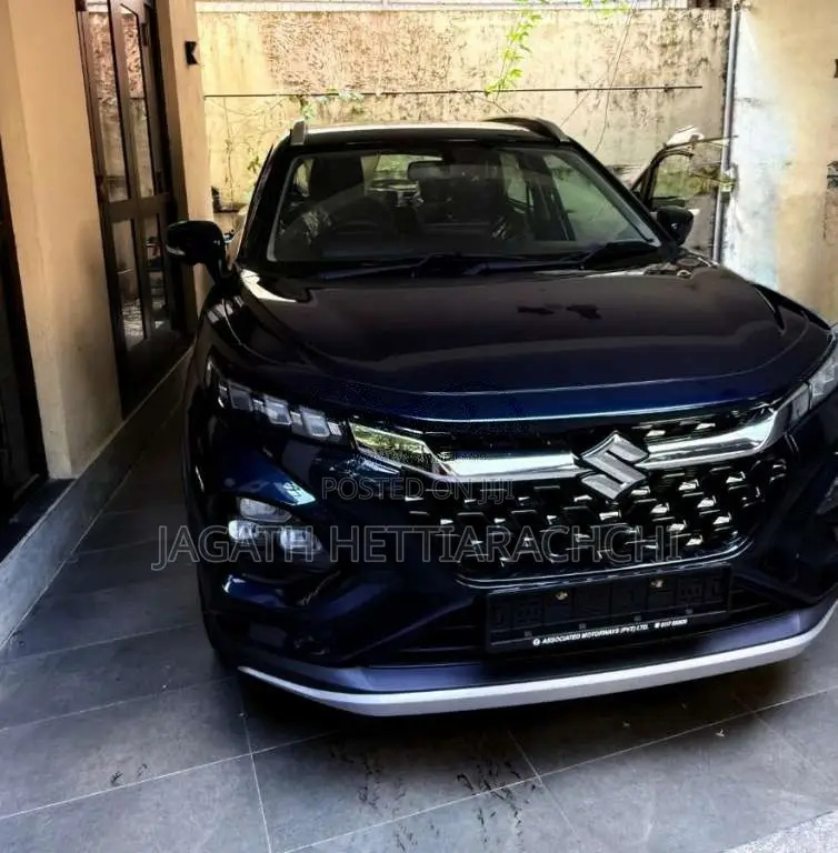 Suzuki Fronx 2025 SUV (Used)