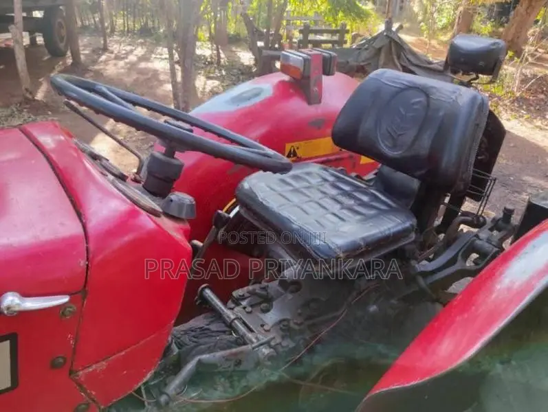 Massey-Ferguson MF 240 2011 Tractor (Used)