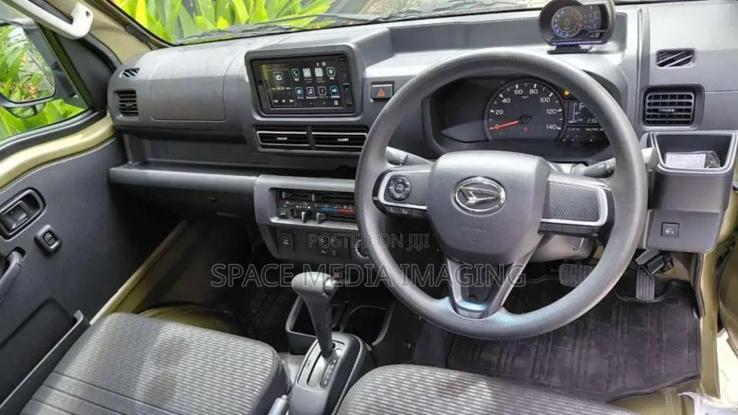 Daihatsu Hijet 2023 Lorry Unregistered (Recondition)