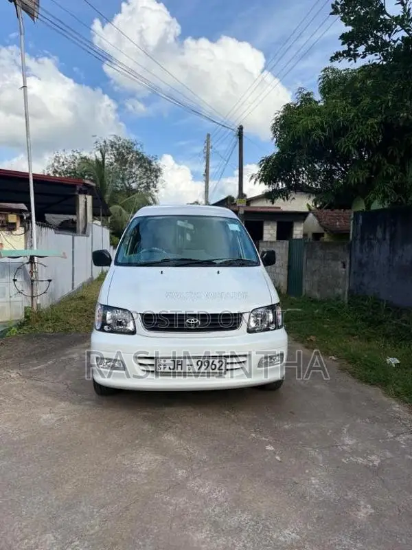 Toyota Noah CR2 2005 Van (Used)
