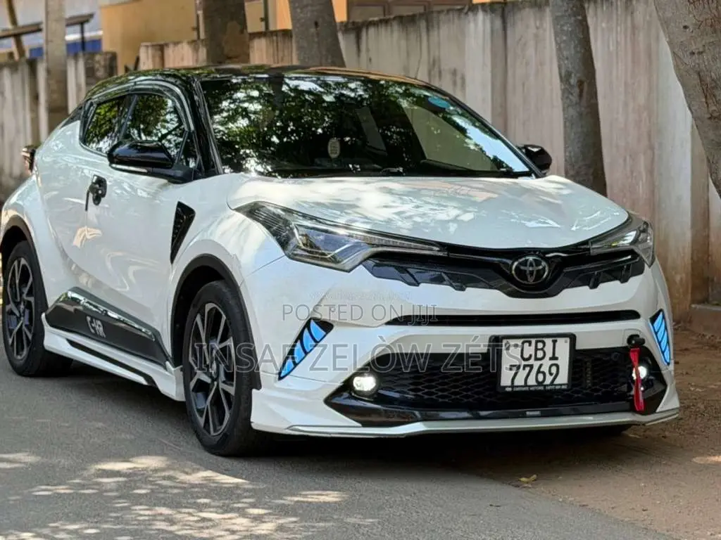 Toyota CHR NGX 10 2018 SUV (Used)