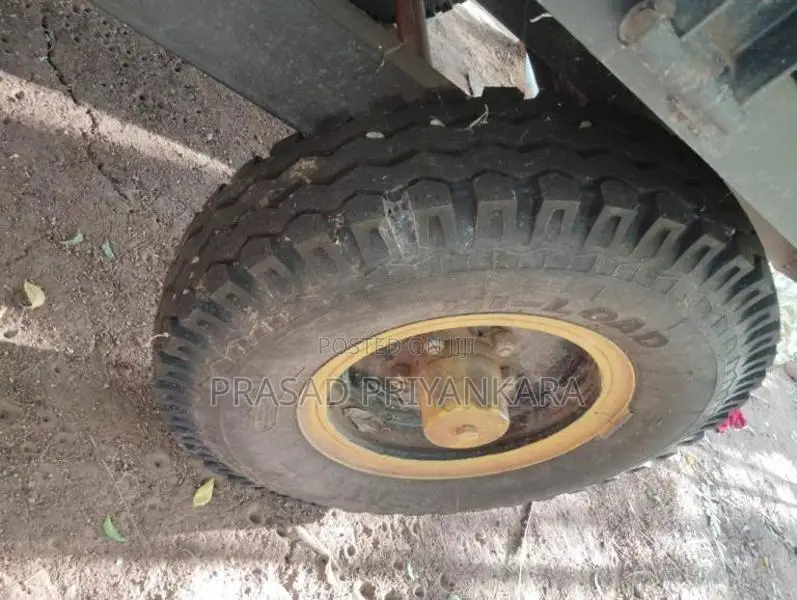Massey-Ferguson MF 240 2011 Tractor (Used)
