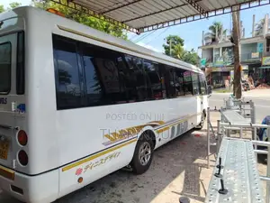 Mitsubishi Rosa 2012 Bus (Used)