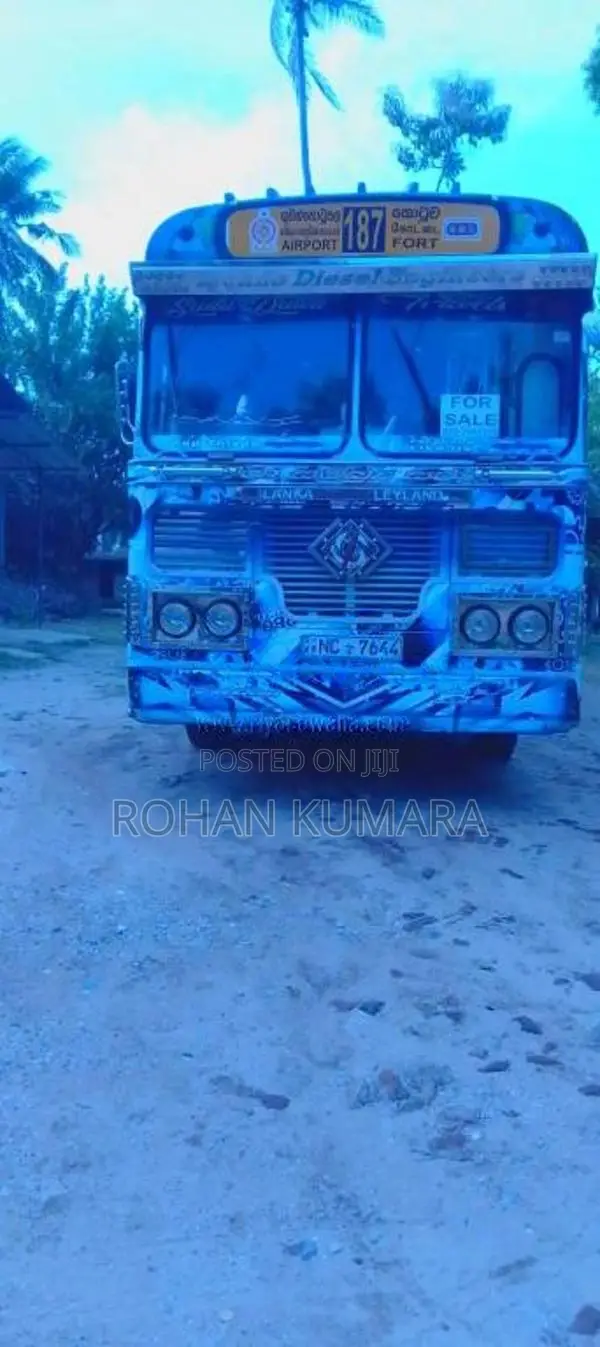 Ashok-Leyland Hino Power 2006 Bus (Used)