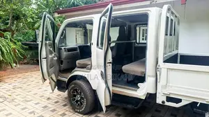 Toyota Dyna 1994 Crew Cab (Used)