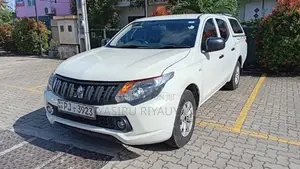 Mitsubishi Double Cab 2017 Pickup (Used)