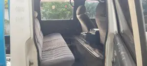 Mitsubishi Mitsubishi 1982 Crew Cab (Used)