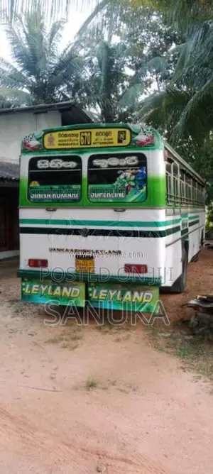 Ashok-Leyland Viking 2004 Bus (Used)