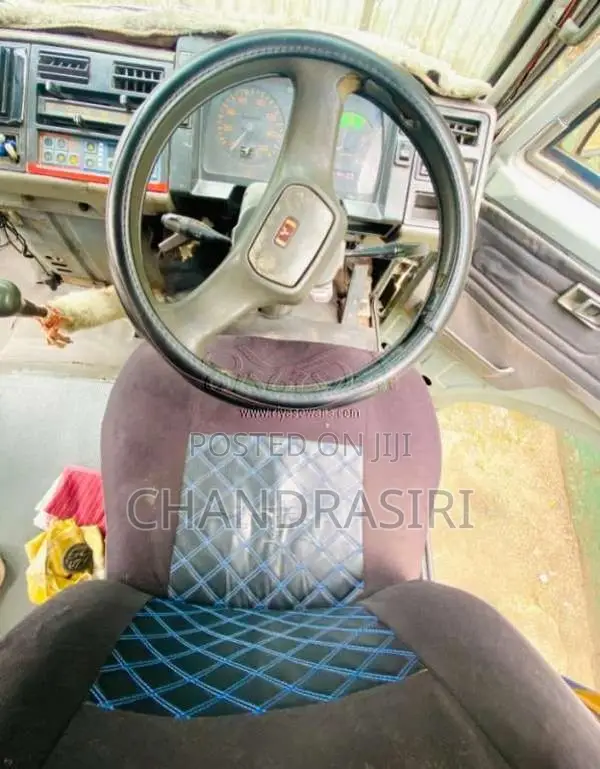 Mitsubishi Rosa 1991 Bus (Used)