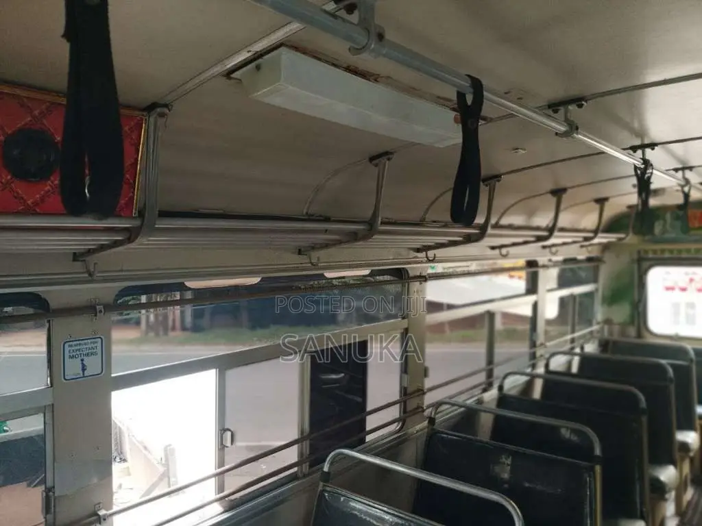Ashok-Leyland Viking 2004 Bus (Used)