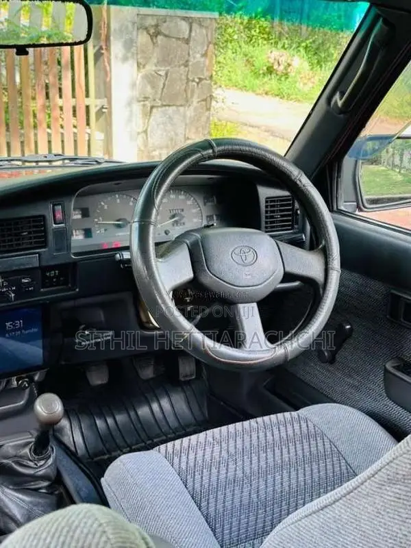 Toyota Hilux LN107 1991 Pickup (Used)