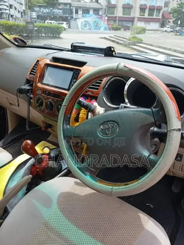 Toyota Hilux Vigo Smart Cab 2009 Pickup (Used)