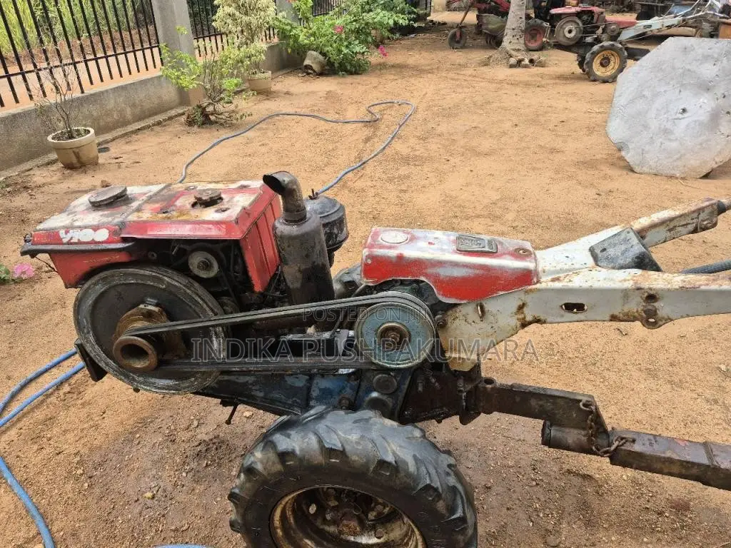 Kubota Rv80 2013 Tractor (Used)
