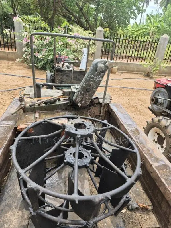 Kubota Rv80 2013 Tractor (Used)