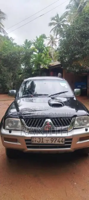 Mitsubishi L200 2004 Pickup (Used)