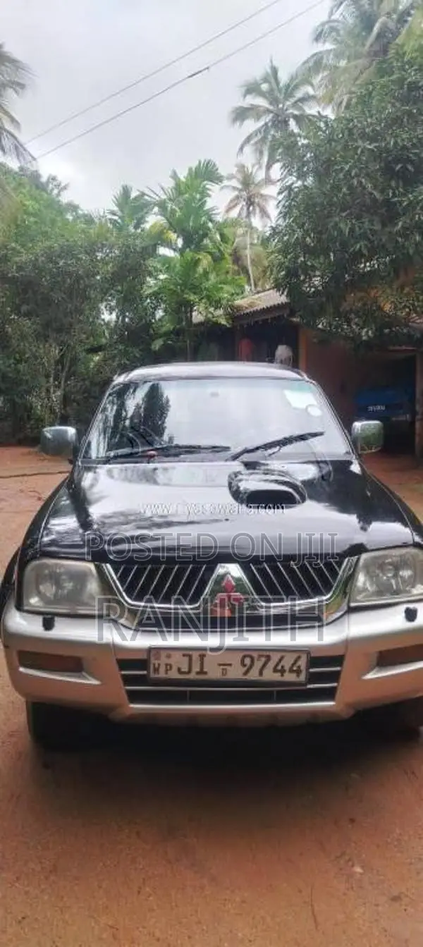 Mitsubishi L200 2004 Pickup (Used)