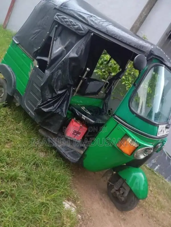 Bajaj RE 2012 Three Wheel (Used)
