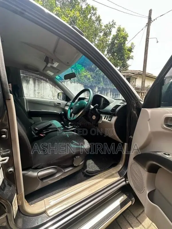 Mitsubishi L200 Sportero 2015 Pickup (Used)