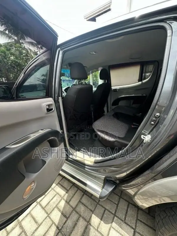 Mitsubishi L200 Sportero 2015 Pickup (Used)