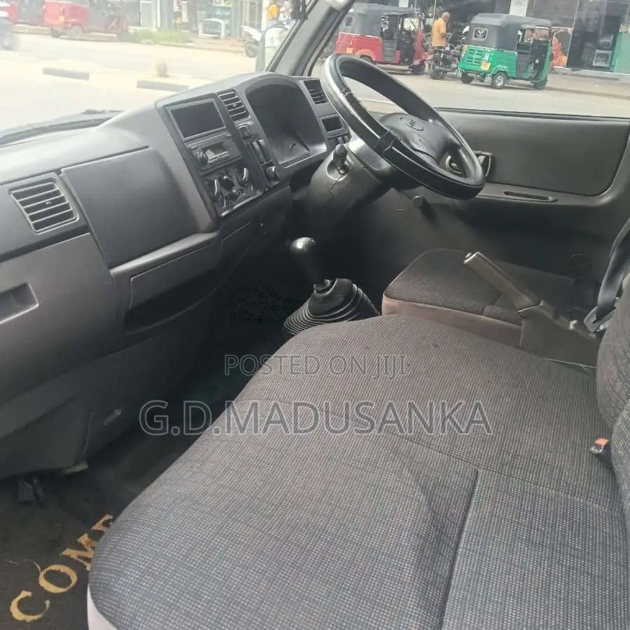 JMC CrewCab 2012 Crew Cab (Used)