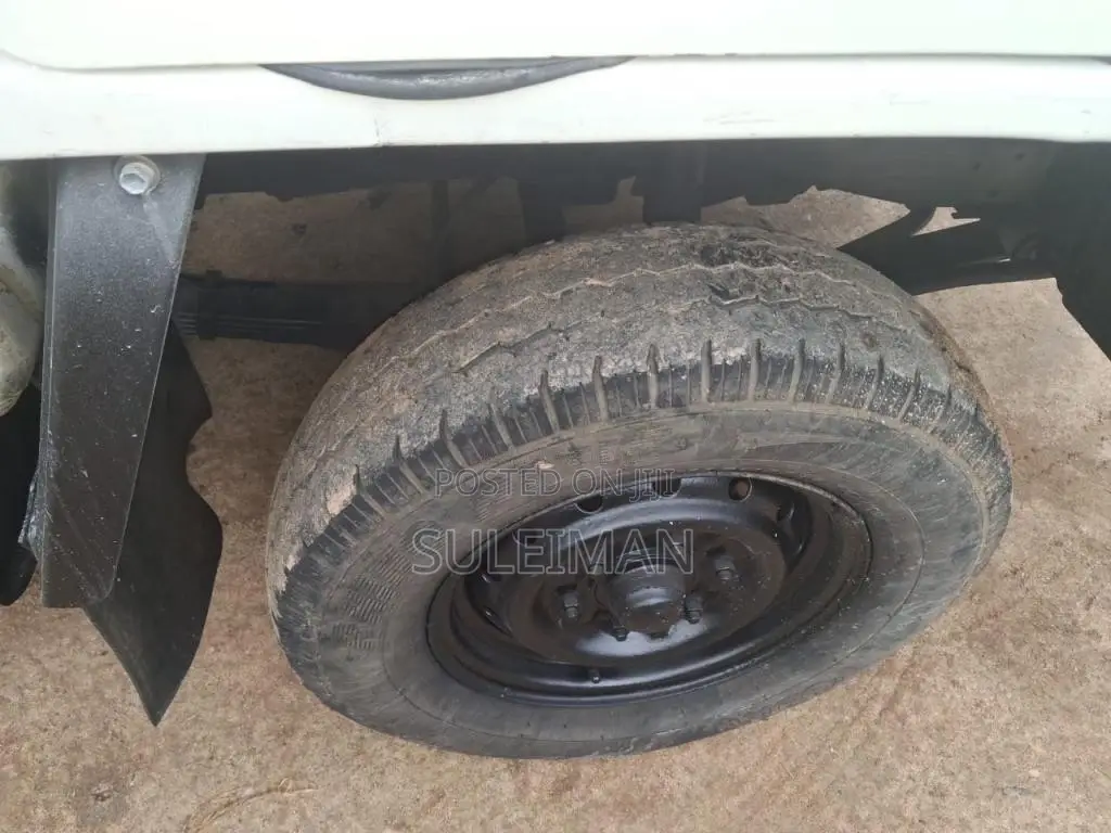 Toyota Dyna 1994 Lorry (Used)