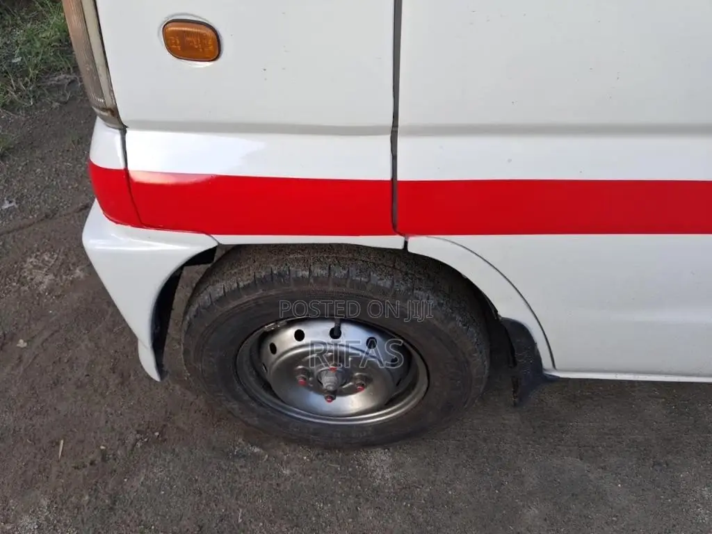 Mitsubishi MiniCab 1999 Lorry (Used)