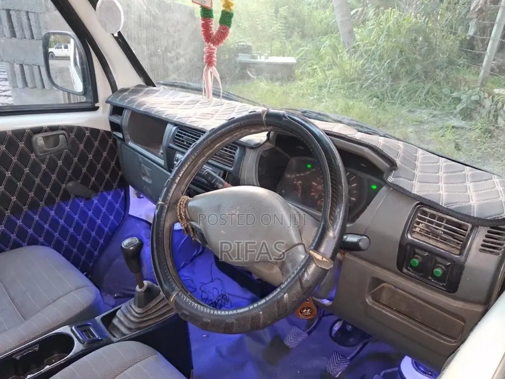Mitsubishi MiniCab 1999 Lorry (Used)