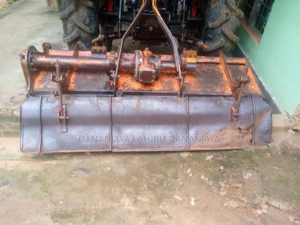 John-Deere Sakthiman 2021 Tractor (Used)