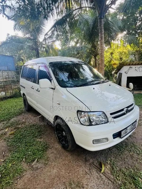 Toyota Noah CR41 1996 Van (Used)