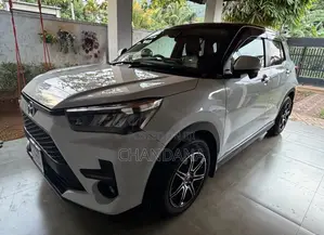 Toyota Raize JDM 2023 SUV (Used)