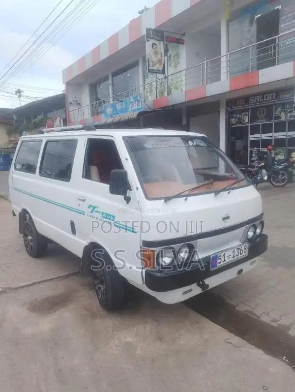 Nissan Vanette 1985 Van (Used)
