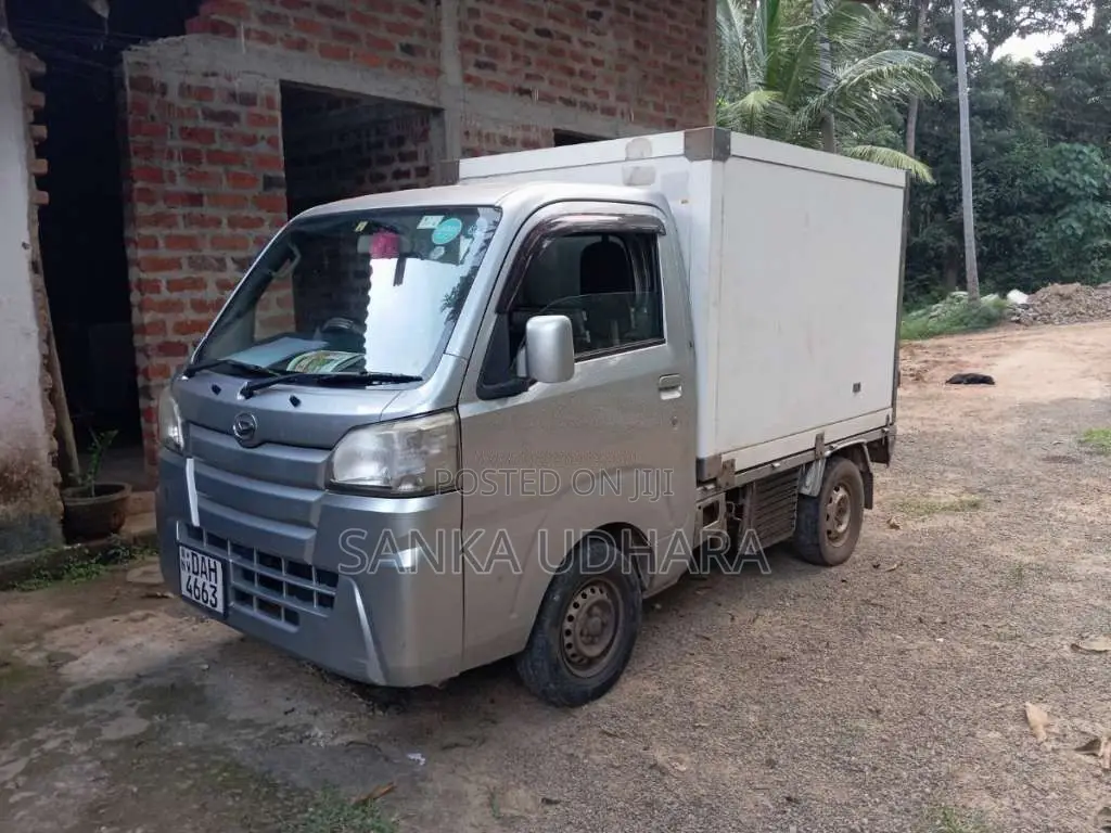 Daihatsu Hijet Freezer Truck 2016 Lorry (Used)