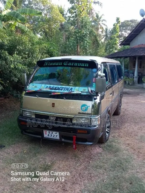 Nissan 24 1988 Van (Used)
