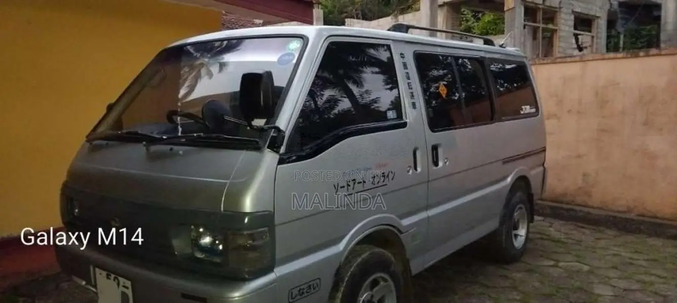 Nissan Vanette 1993 Van (Used)