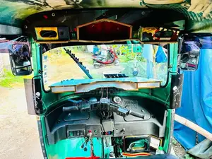 Bajaj RE 205 2011 Three Wheel (Used)