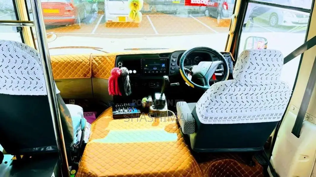 Mitsubishi Rosa 2009 Bus (Used)