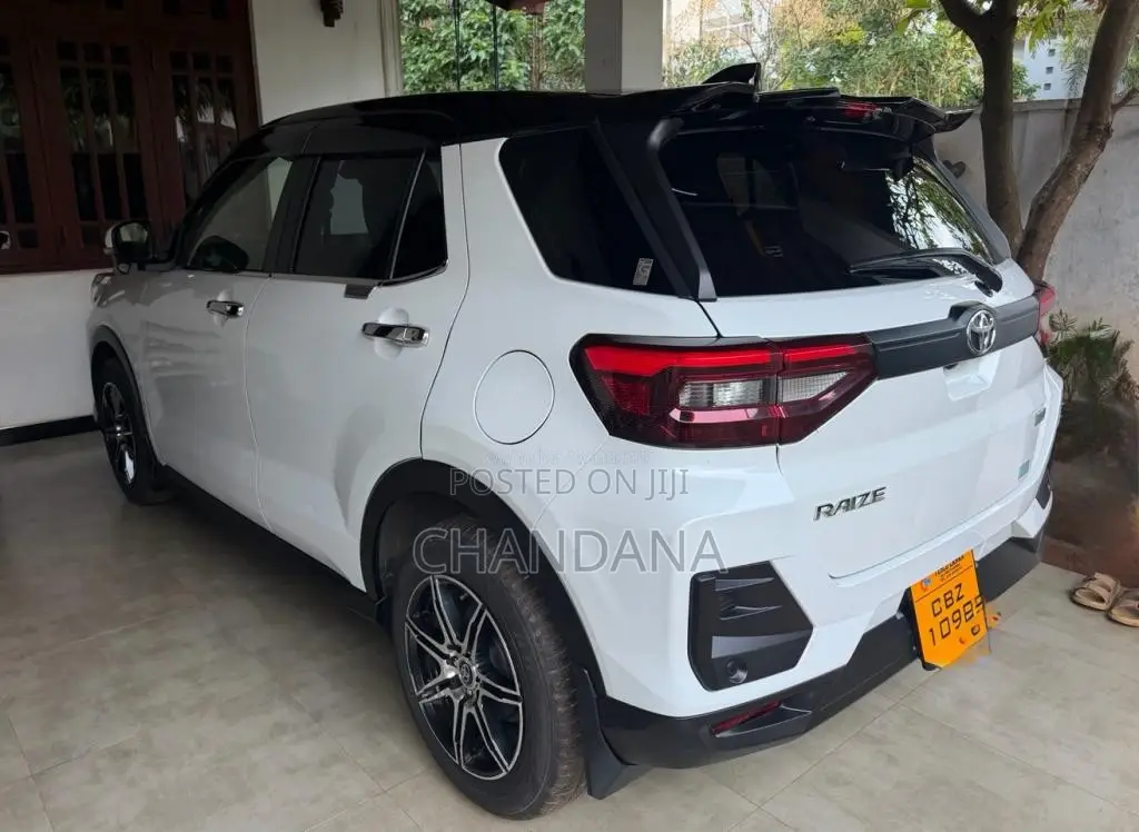 Toyota Raize JDM 2023 SUV (Used)